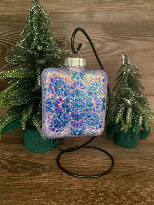 #138 Glittered Ornament