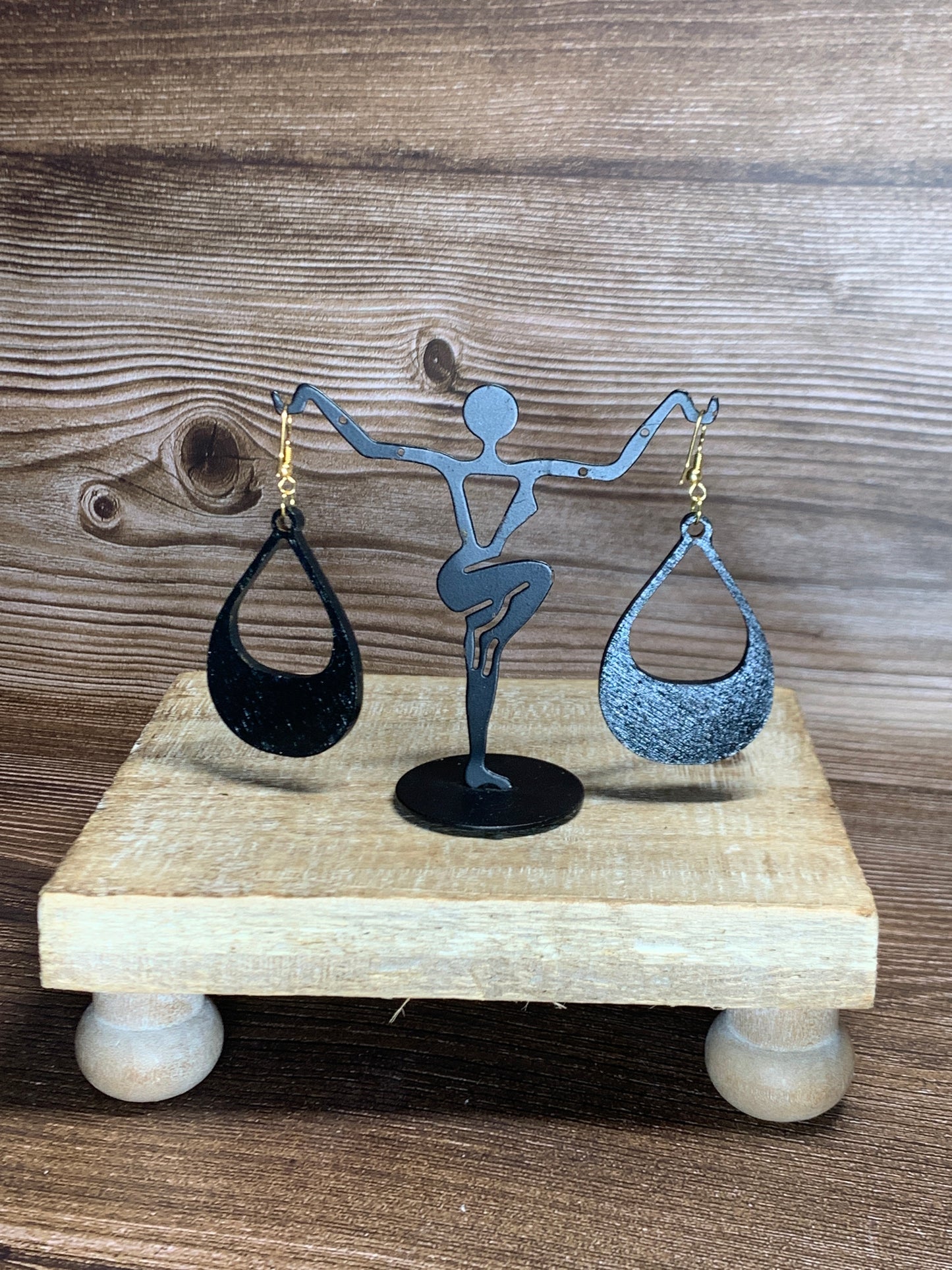 ER#2Metallic Dotted Earrings