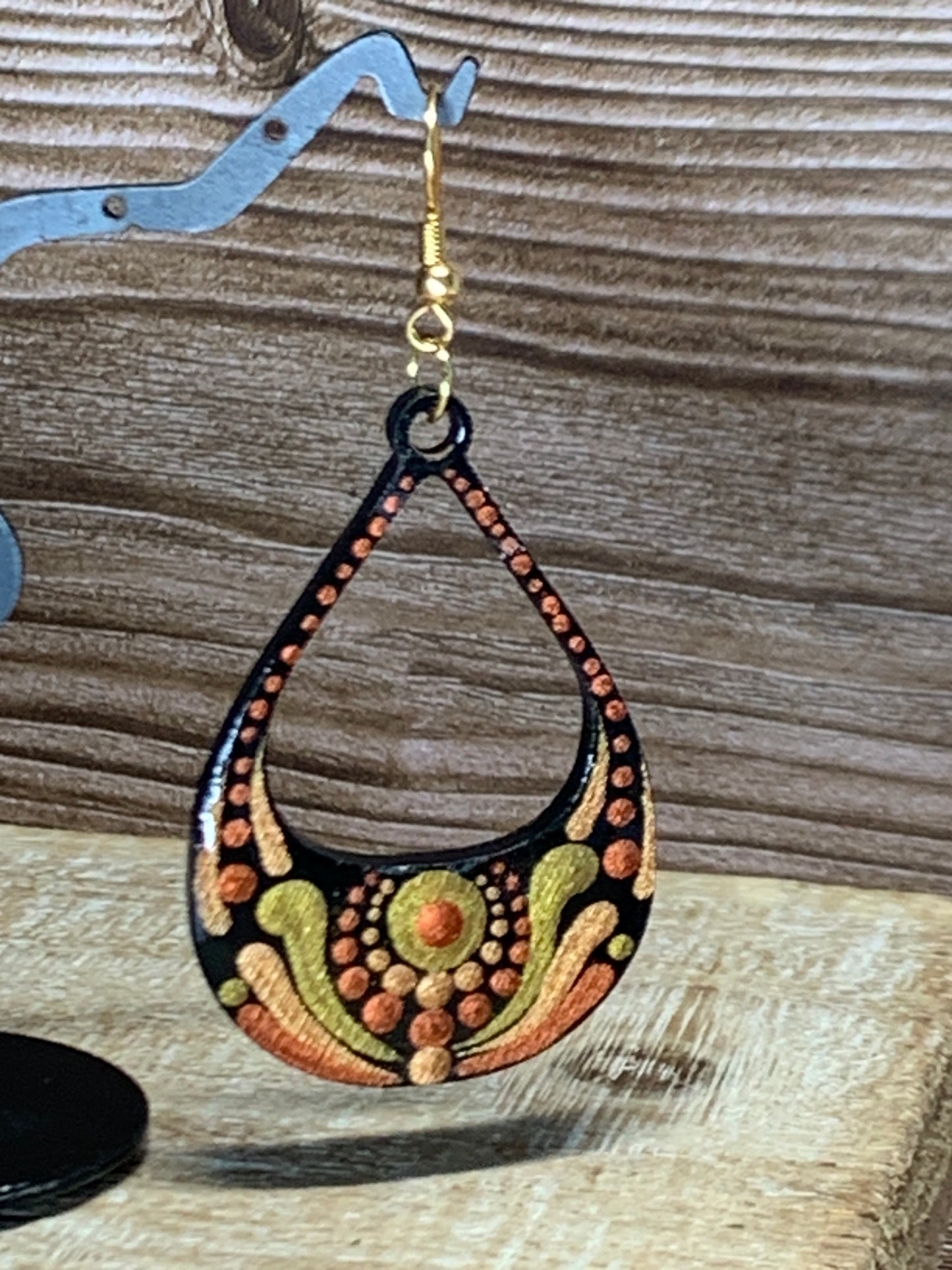 ER#2Metallic Dotted Earrings