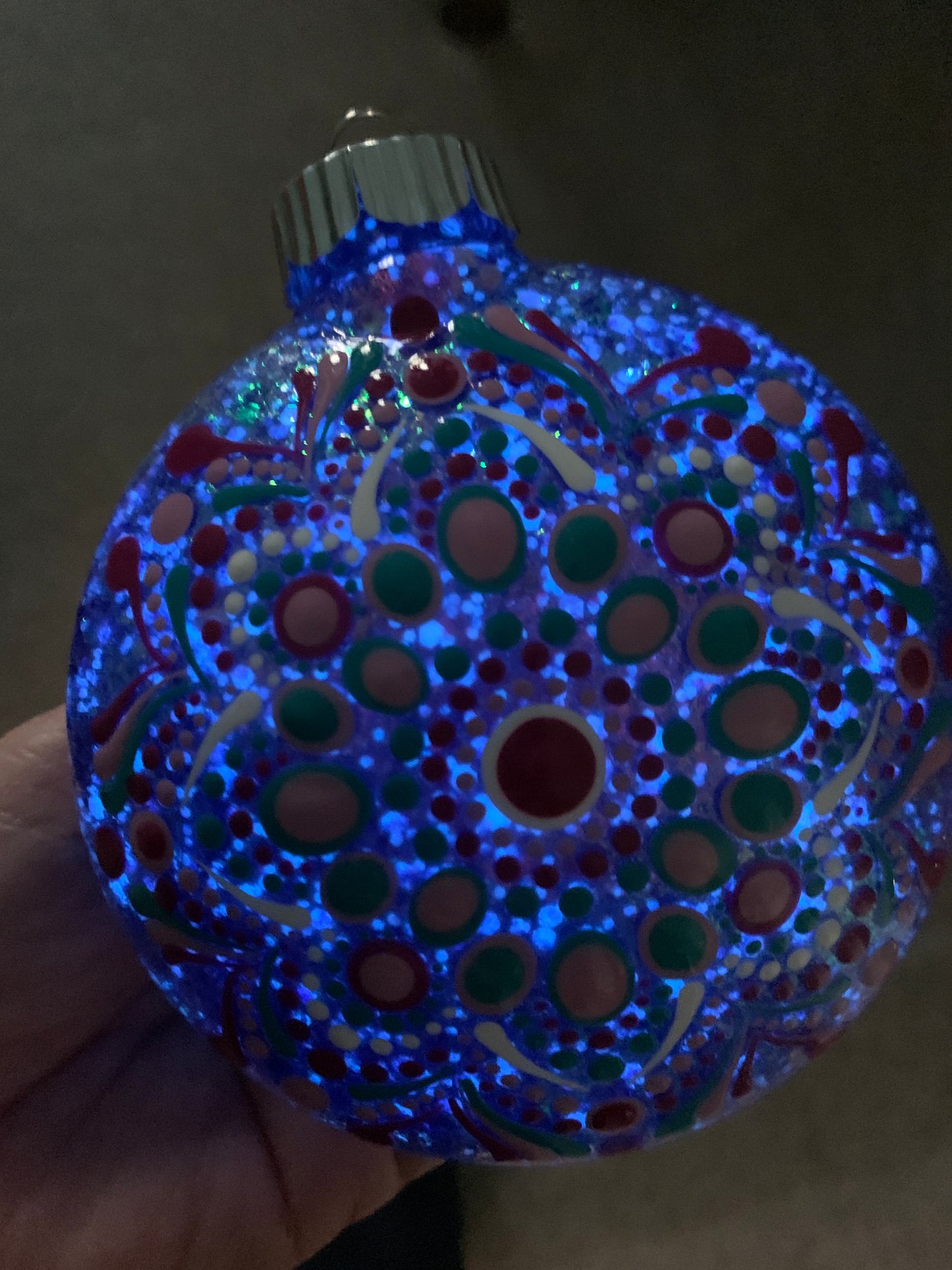 LO#43 Twinkle Bauble