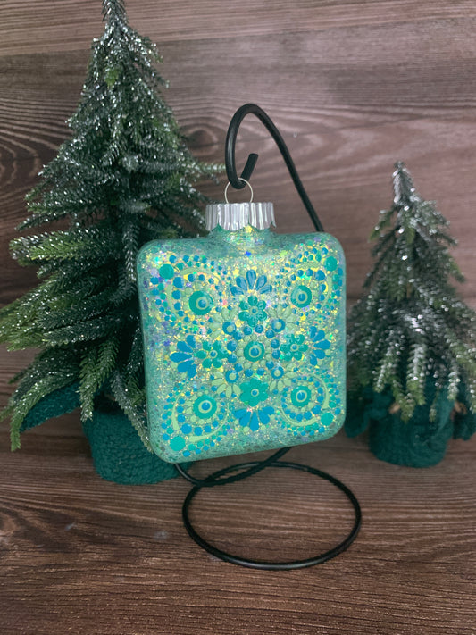 #137 Glittered Ornament