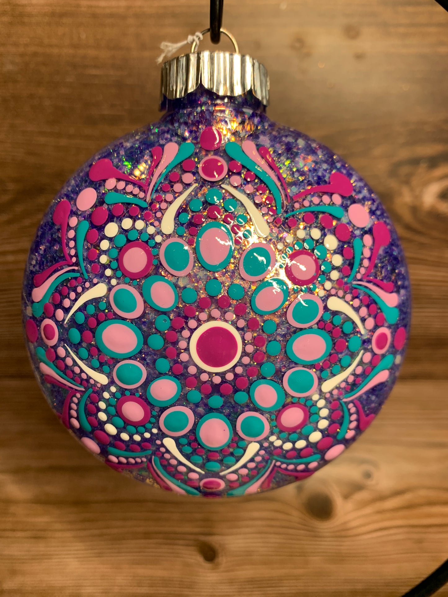 LO#43 Twinkle Bauble
