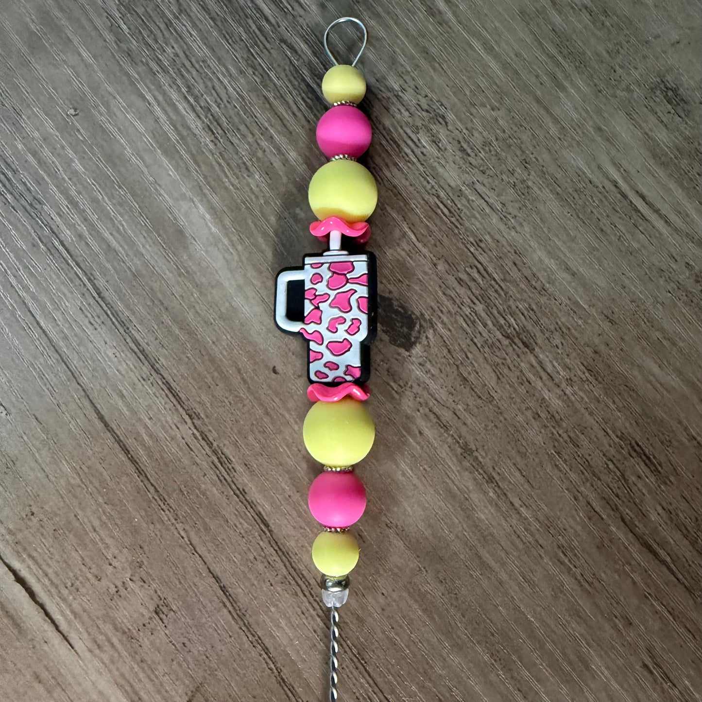 Beaded straw cleaner