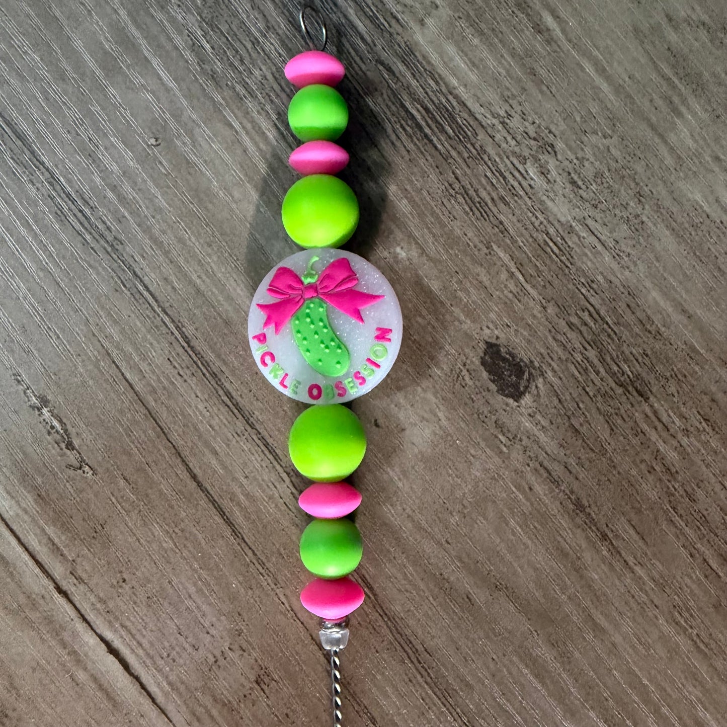 Beaded straw cleaner