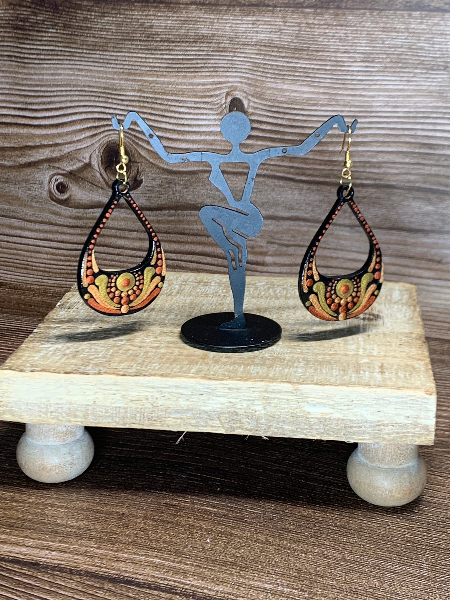 ER#2Metallic Dotted Earrings