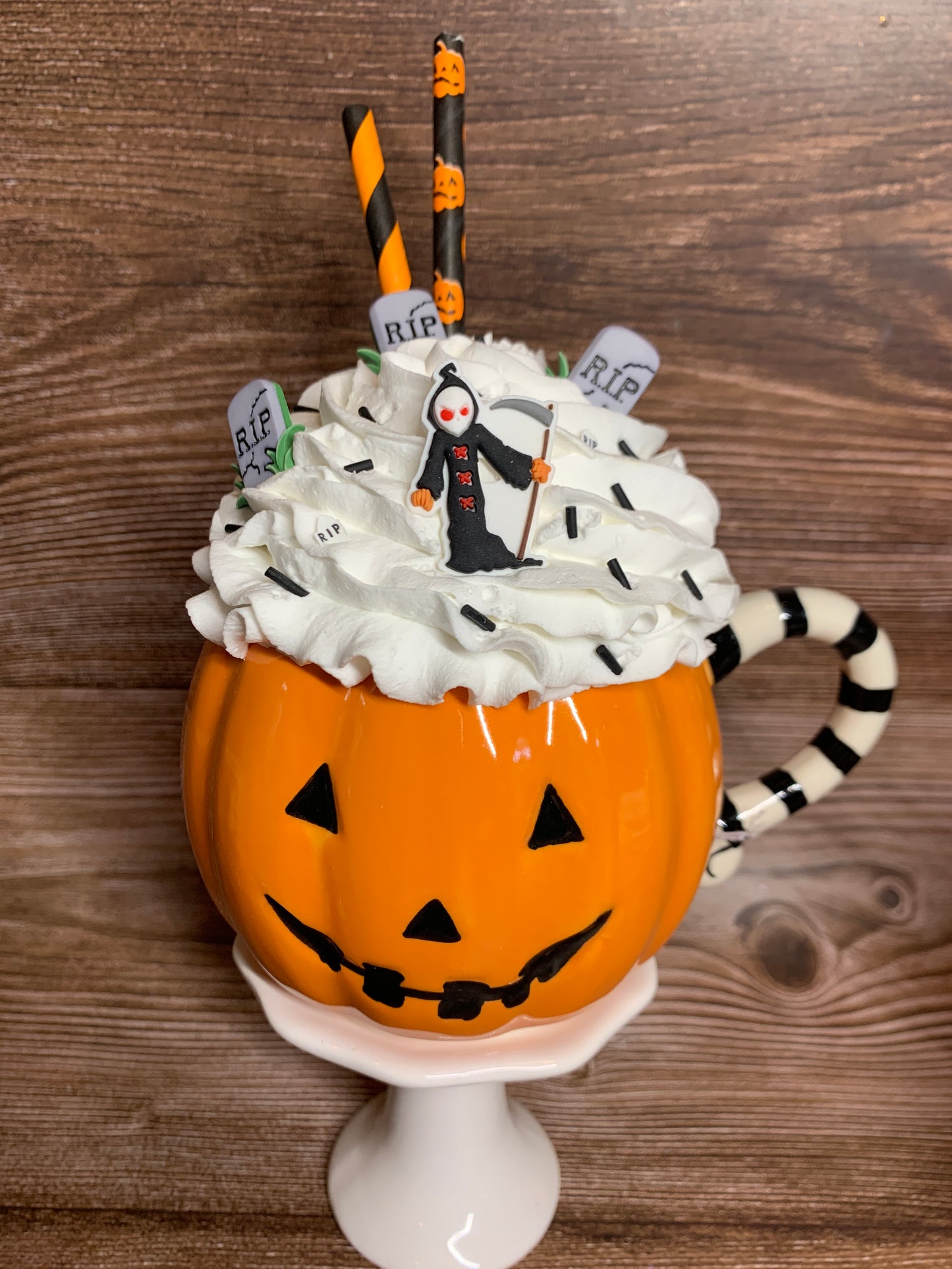 Large Ceramic Pumpkin Mugs