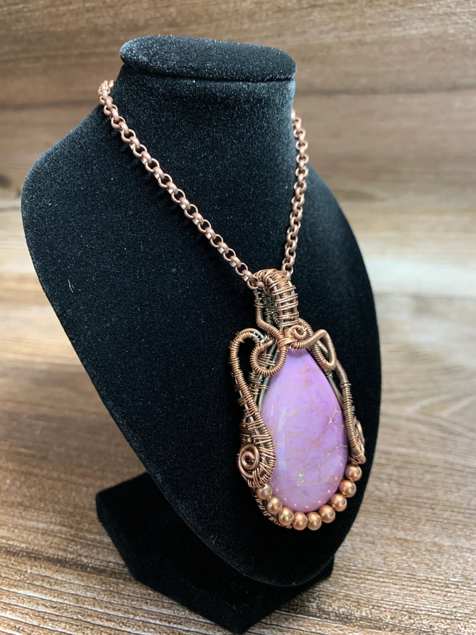 Phosphosiderite pendant