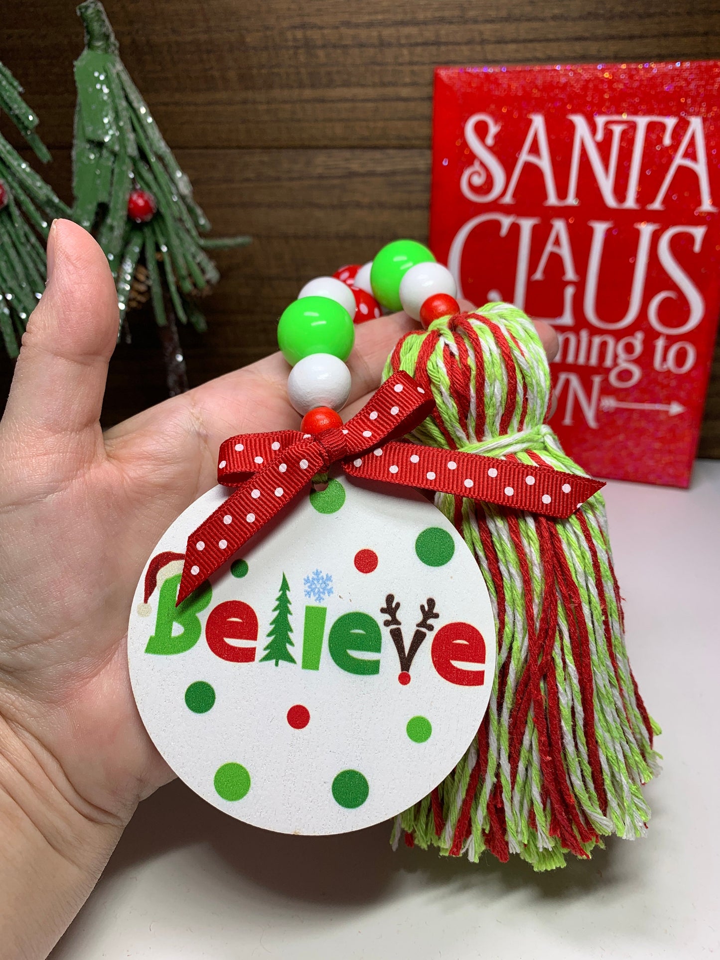 Tier Tray Beaded Garland