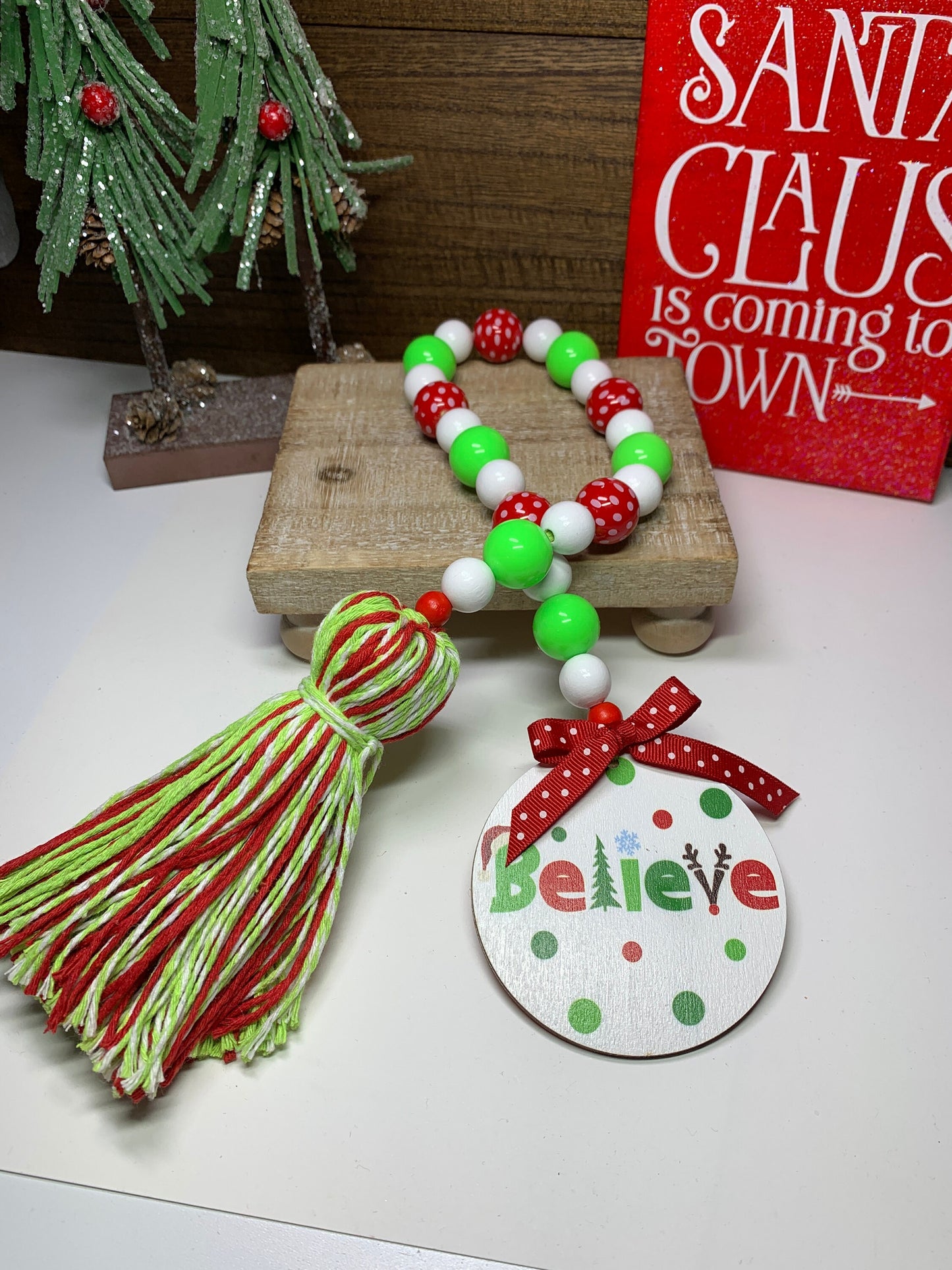 Tier Tray Beaded Garland
