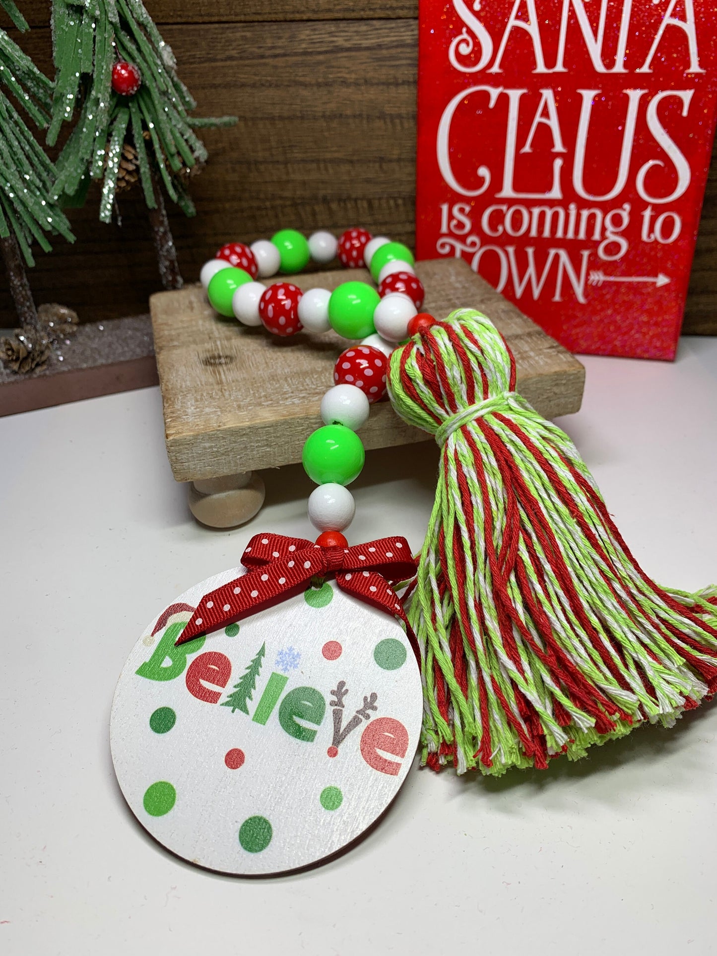Tier Tray Beaded Garland