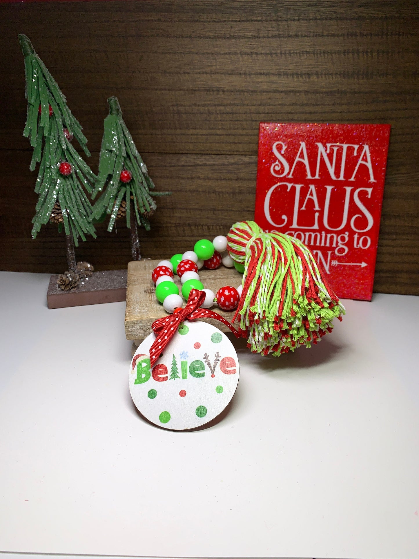 Tier Tray Beaded Garland