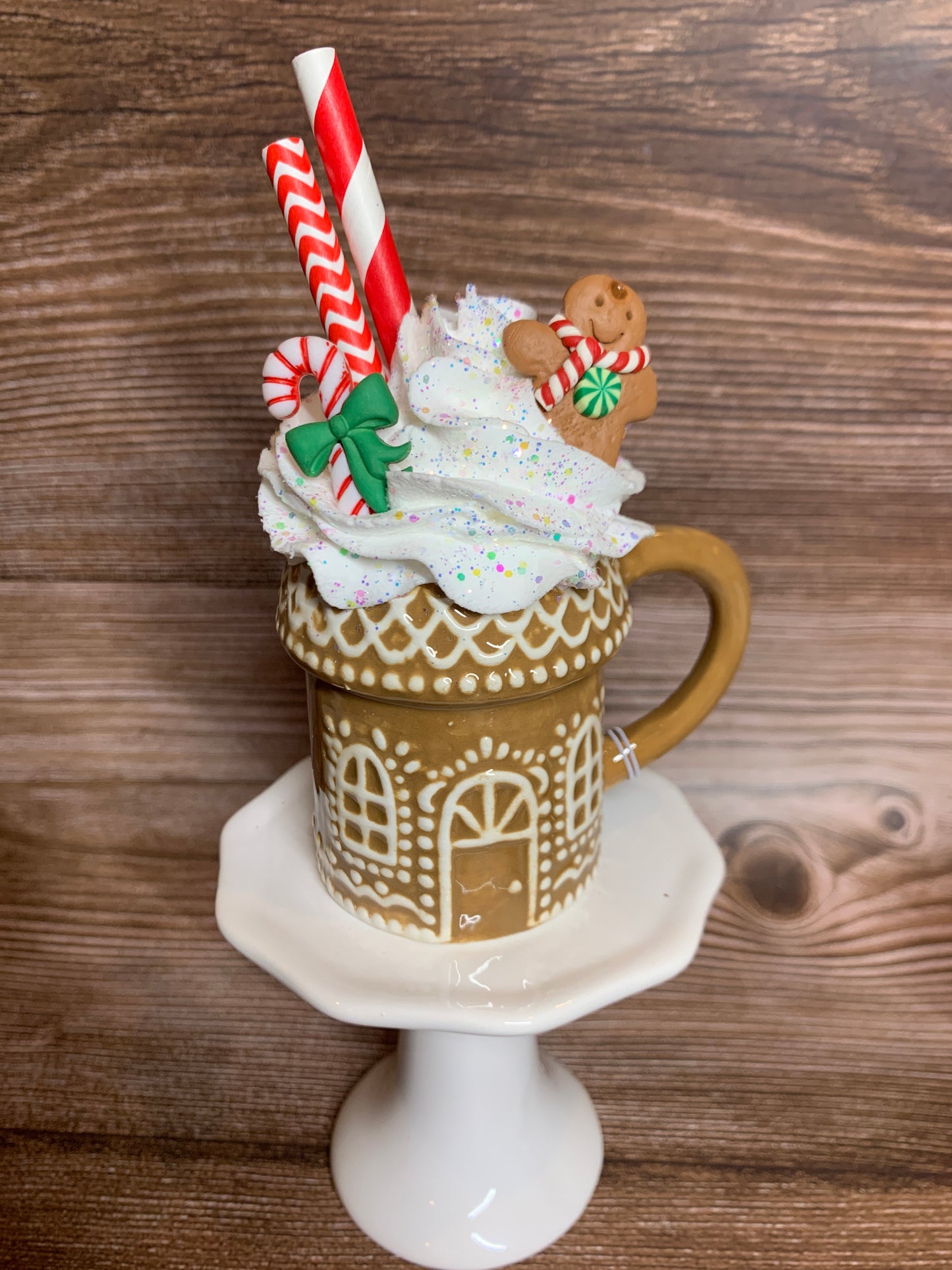 Brown Gingerbread House Mini Mug