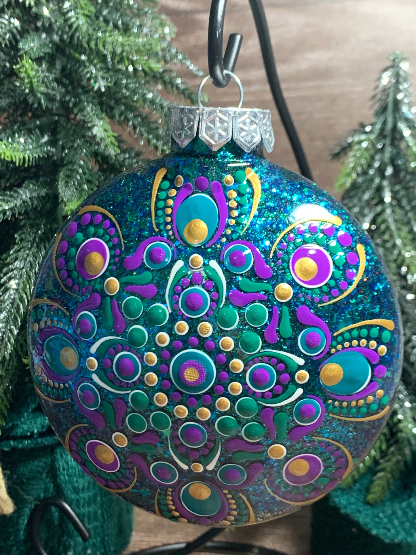 #152 Glittered Ornament