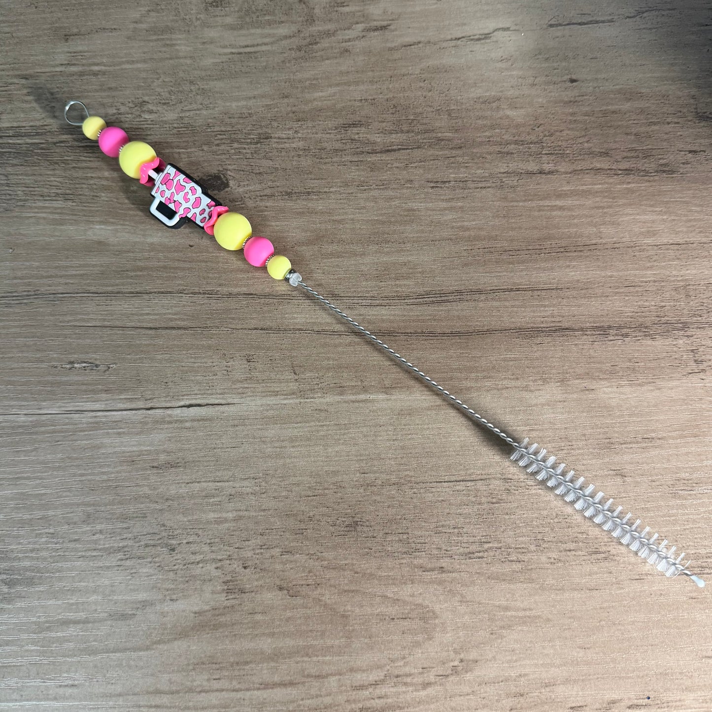 Beaded straw cleaner