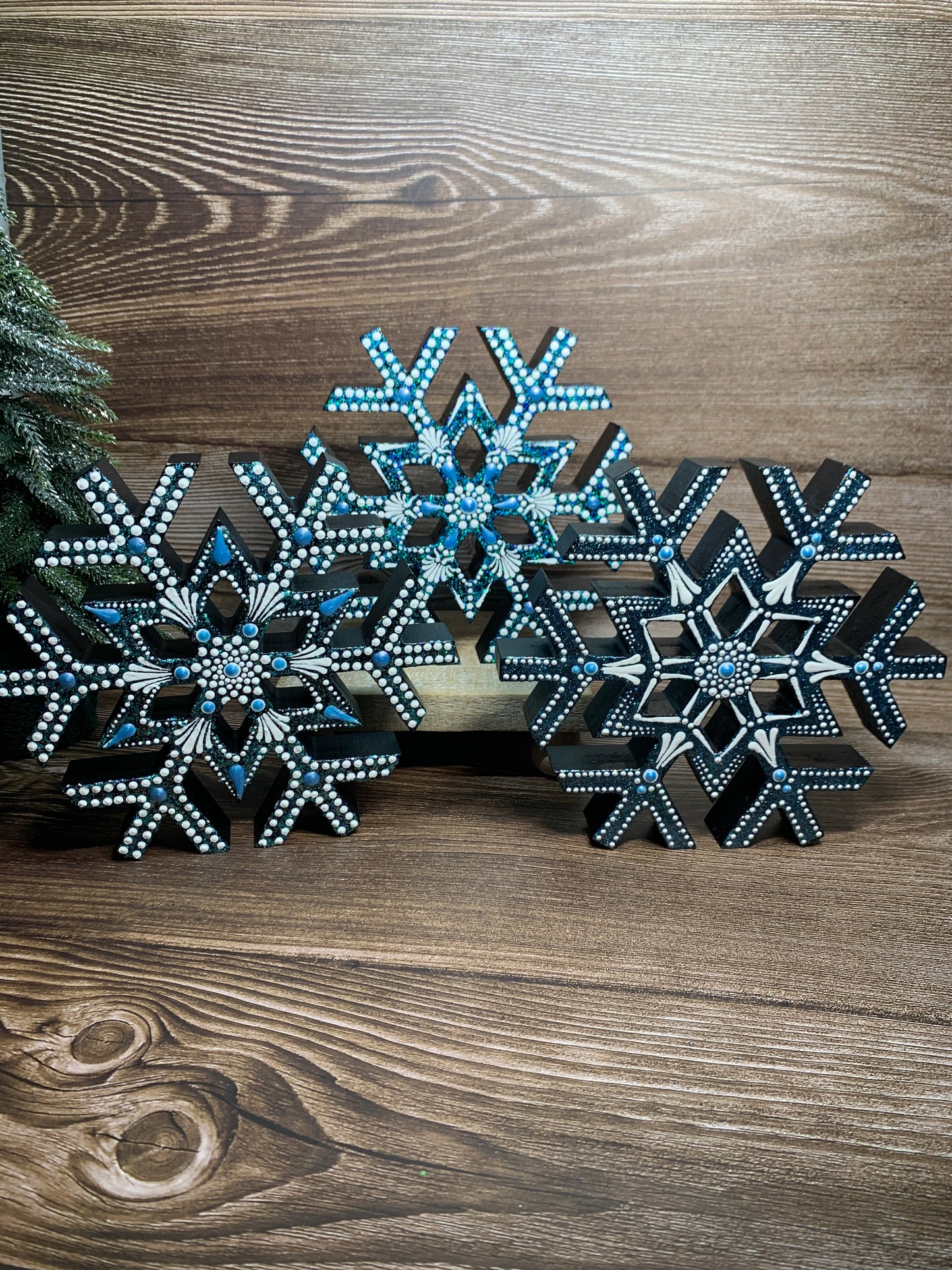 Large snowflake shelf sitters