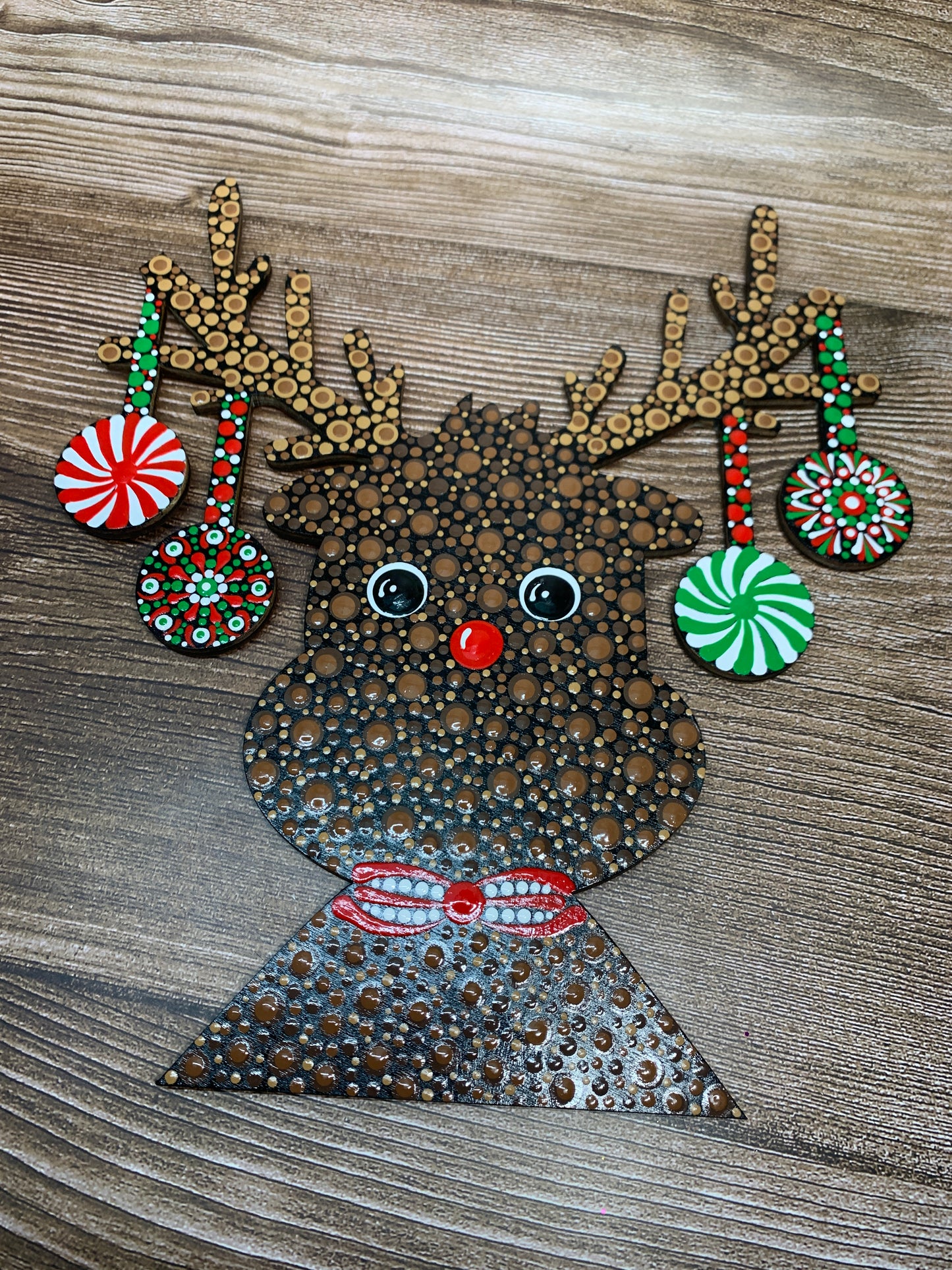 Festive Reindeer Dot Art Wall Decor