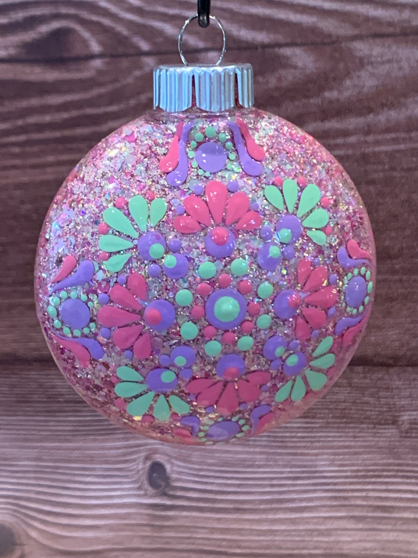 #194 Dot Art Ornament