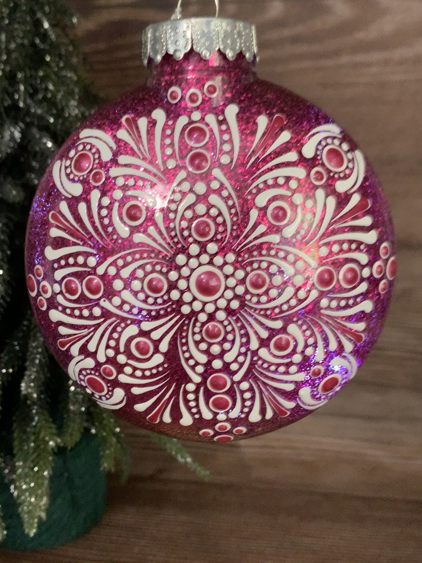 LO #27 Twinkle Bauble – AuntCinnamon