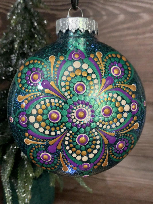 LO #17 Twinkle Bauble