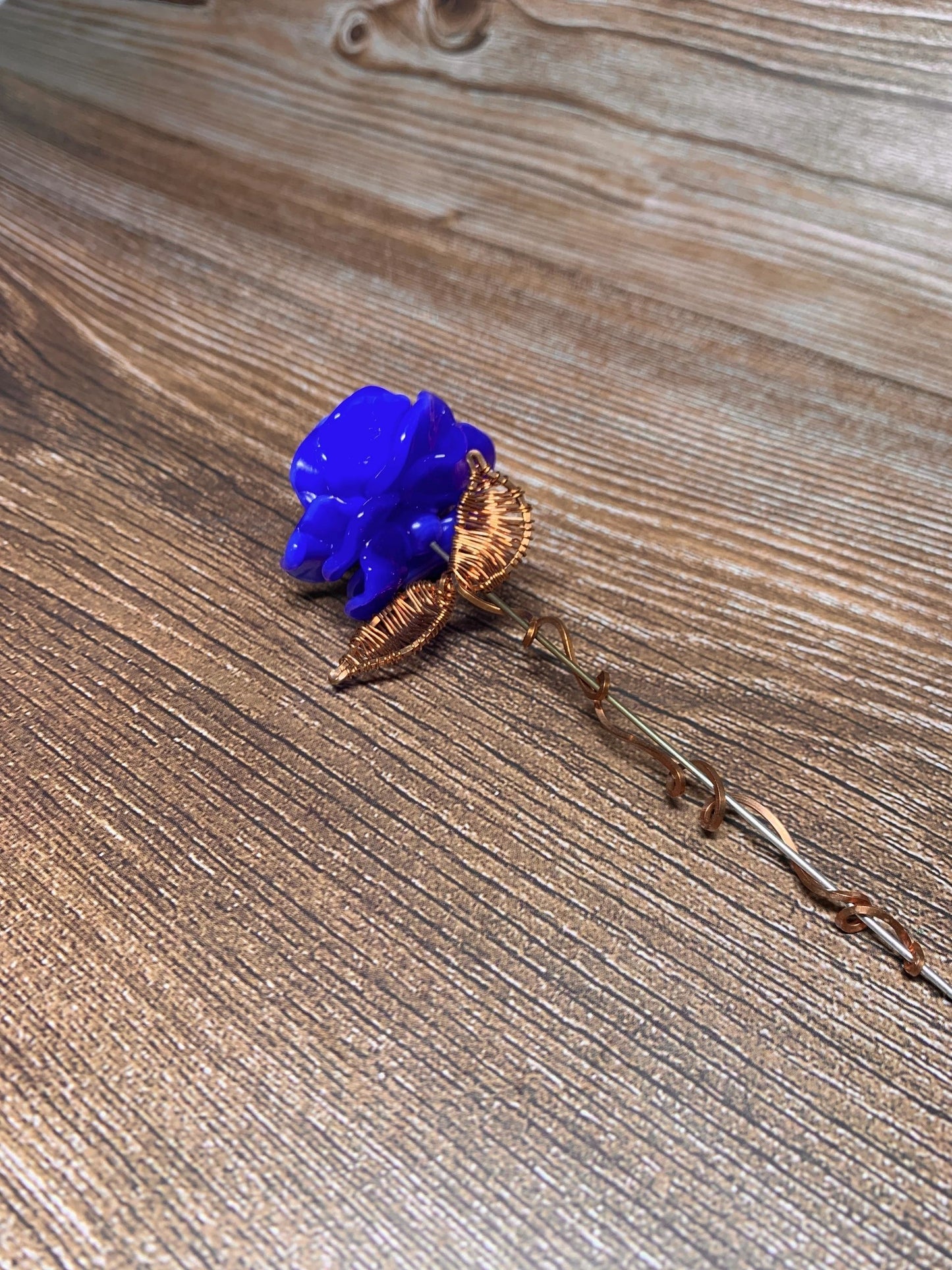 Blue Plant Stake with Copper Leaves